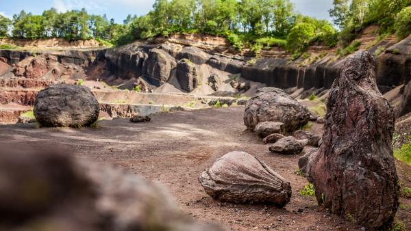  Volcan de Lemptégy -  bref eco