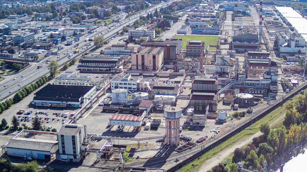 Vue aérienne de l'usine Polytechnyl sur le site de Belle-Etoile