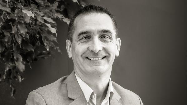 Raphaël Constantin (Rondot) est candidat au Prix EY de l'Entrepreneur de l'Année.