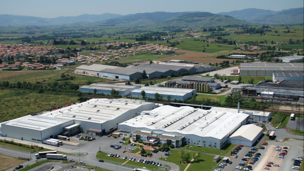 Saint Jean Industries à Saint-Jean-d'Ardières dans le Beaujolais.