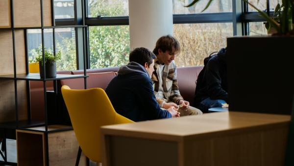 Le campus de l'ESSCA s'étend aujourd'hui sur 9.000m2