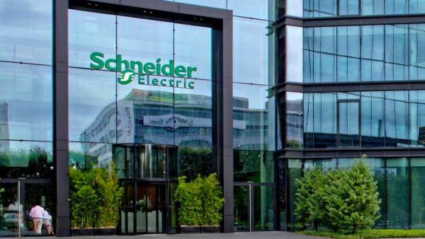 La future usine Schneider Electric à Mâcon emploiera près de 800 personnes.