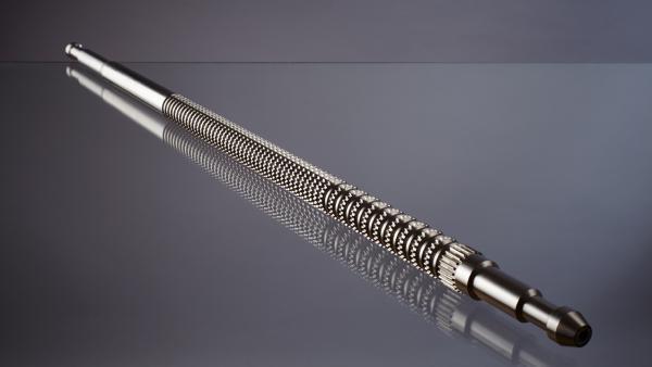 Smoc Industries fabrique plus de 2 500 broches « pied de sapin » par an dans son atelier de Tullins.