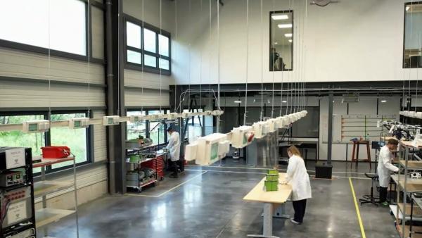 Désormais entièrement opérationnelle à Voreppe, l'usine de Limatech vise 500 batteries par an dans un premier temps avec une trentaine de salariés.