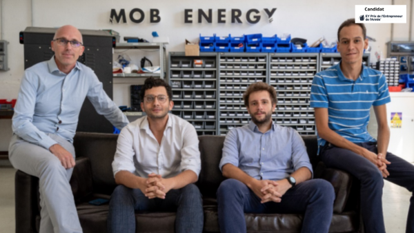 De gauche à droite : Sébastien Ricci (DG), Salim El Houat (Président), Maxime Roy (COO), Ilyass Haddout (CTO) de Mob-Energy.