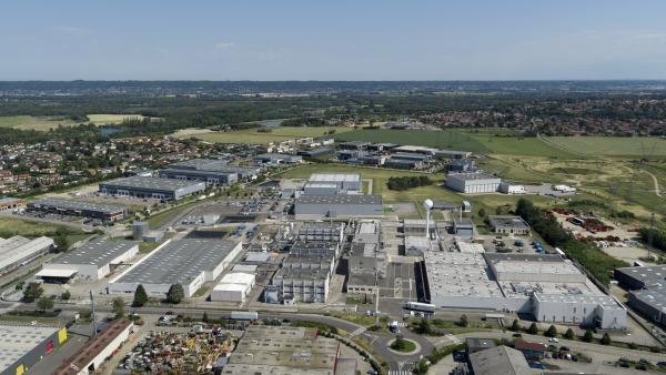 Le site Merck Meyzieu s'étend sur 100.000 m2.