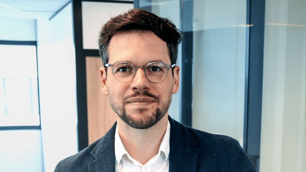 "Aujourd’hui, en France, 300 000 bâtiments ont besoin d’optimiser leur consommation énergétique", rappelle Emmanuel Val, nouveau CEO de Wattsense. 